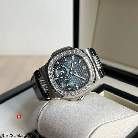 Patek Philippe Nautilus / com pedras