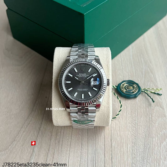 Rolex Datejust - 41mm / Clean