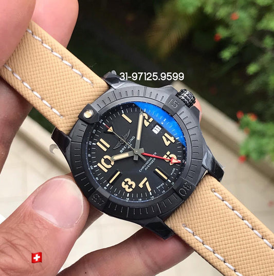 Breitling Avenger - 43mm