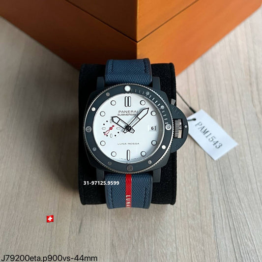 Panerai Submersible - 44mm / Luna Rossa