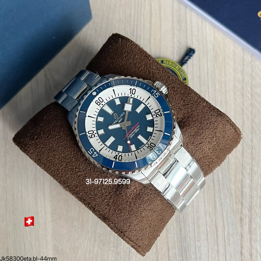 Breitling Superocean - 44mm