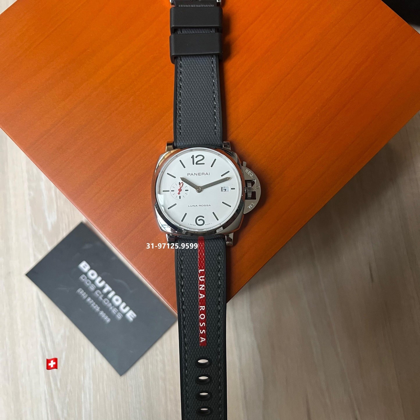 Panerai Luna Rossa - 42mm