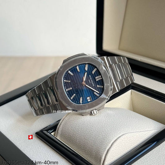 Patek Philippe Nautilus / com pedra