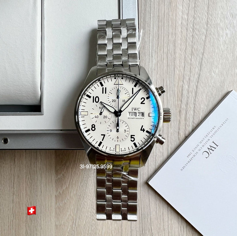 IWC Aviador - 44mm