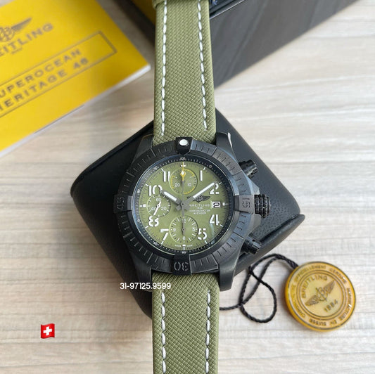 Breitling Avenger - 45mm