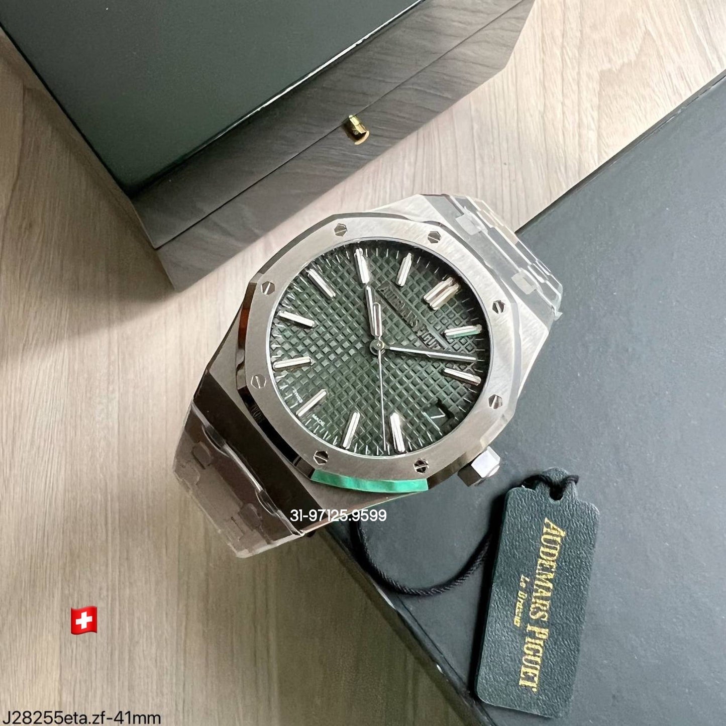 Audemars Piguet - Royal Oak  - 41mm