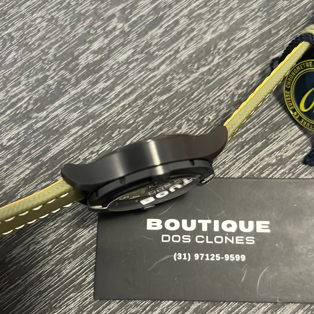 Breitling Avenger 45mm