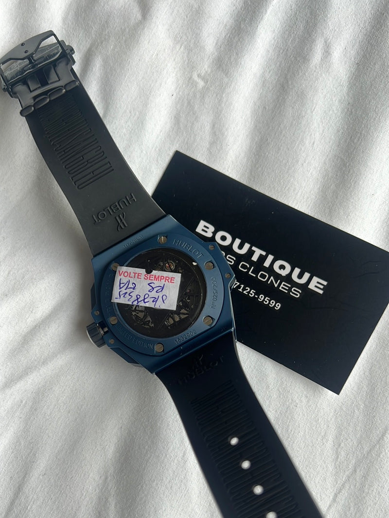 Hublot sang bleu