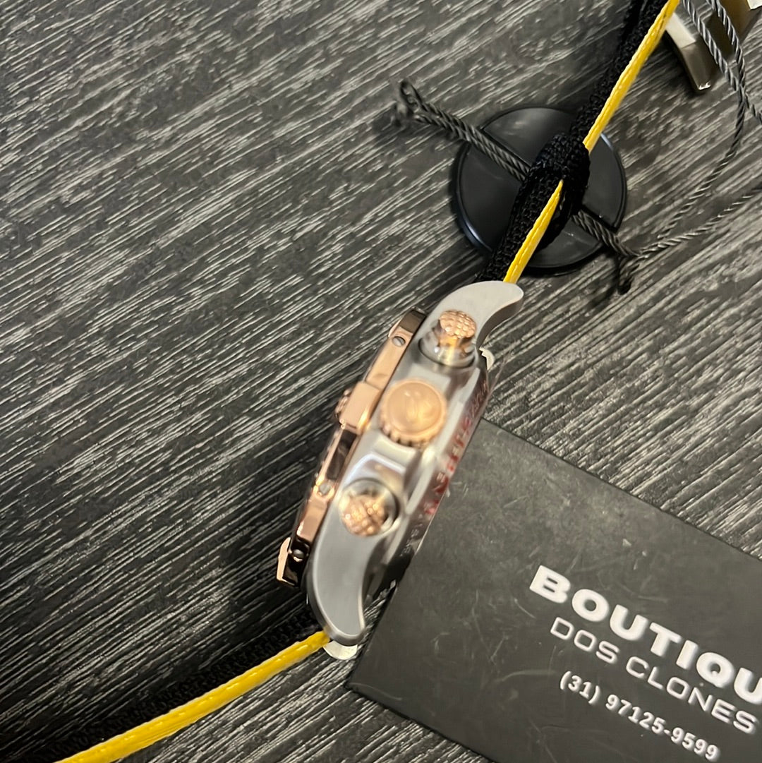 Breitling Avenger 45mm