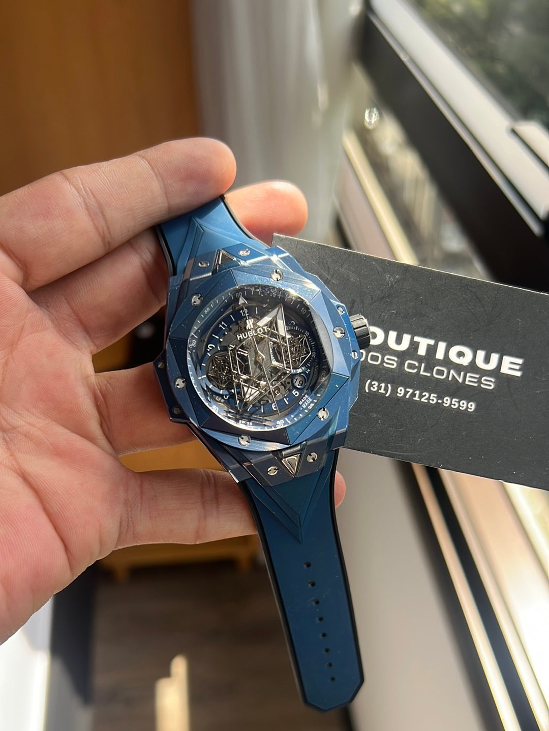 Hublot sang bleu